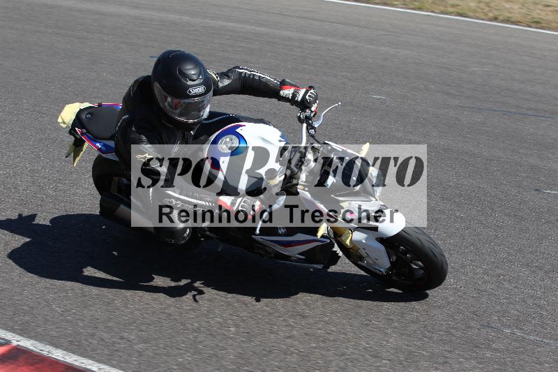 Archiv-2022/54 13.08.2022 Plüss Moto Sport ADR/Einsteiger/188-1